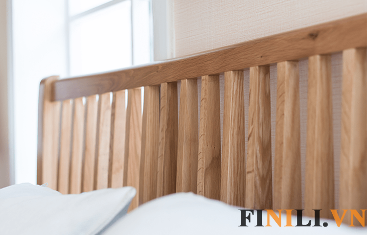 Giường gỗ tự nhiên trang nhã FNL-6727 làm từ gỗ tự nhiên luôn gây chú ý với người tiêu dùng bởi thiết kế hiện đại, đơn giản và mới lạ. Với phần đầu giường dạng bảng, rộng khá to và dày nhìn rất chắc chắn và đẹp.