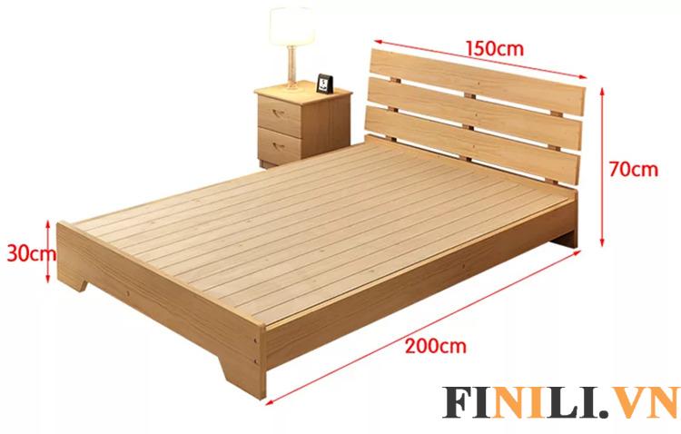 Giường ngủ gỗ sồi tuy có thiết kế đơn giản nhưng đem lại giá trị thẩm mỹ cao