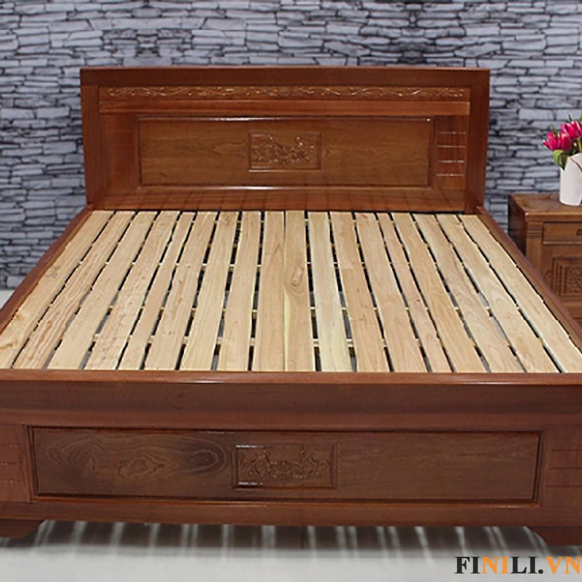 Nan giường ngủ FNL 10045 được làm từ gỗ thông, có độ đàn hồi và chịu trọng lượng lớn tốt