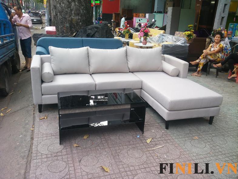 Sofa băng FNL 0069 đảm bảo phù hợp với mọi không gian phòng khách có thiết kế hiện đại