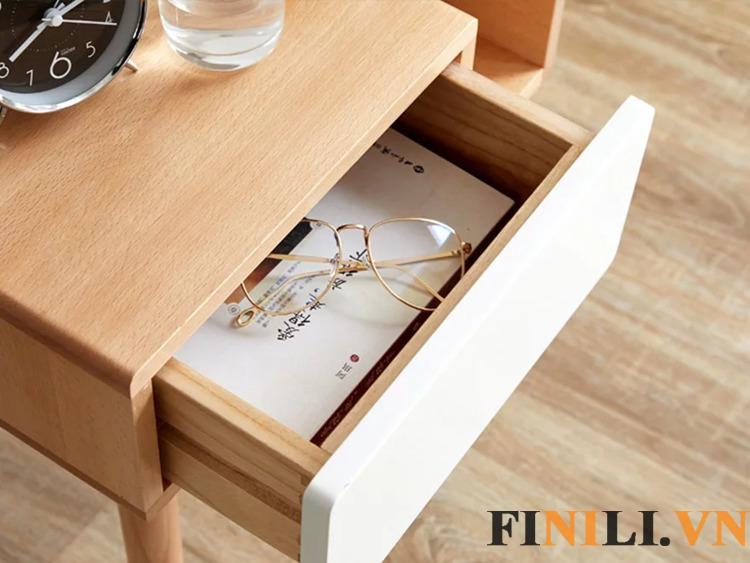 Táp đầu giường FNL 6272 còn được trang bị thêm một ngăn kéo bạn có thể tận dụng ngăn kéo này để chứa các giấy tờ quan trọng