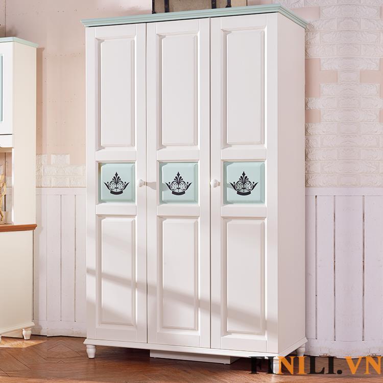 Tủ đồ cho bé thiết kế theo phong cách hiện đại với gam màu trắng kết hợp với xanh lá nhẹ nhàng