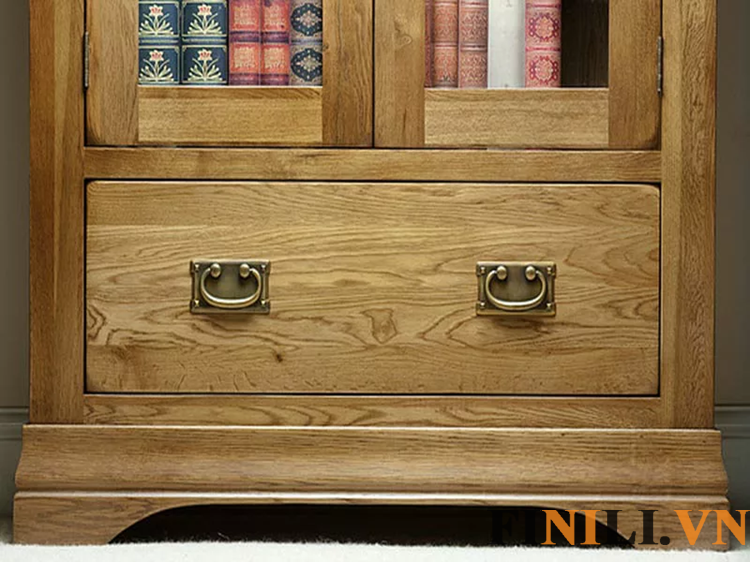 Tủ sách cánh kính gỗ sồi có thiết kế sang trọng phù hợp nhiều không gian